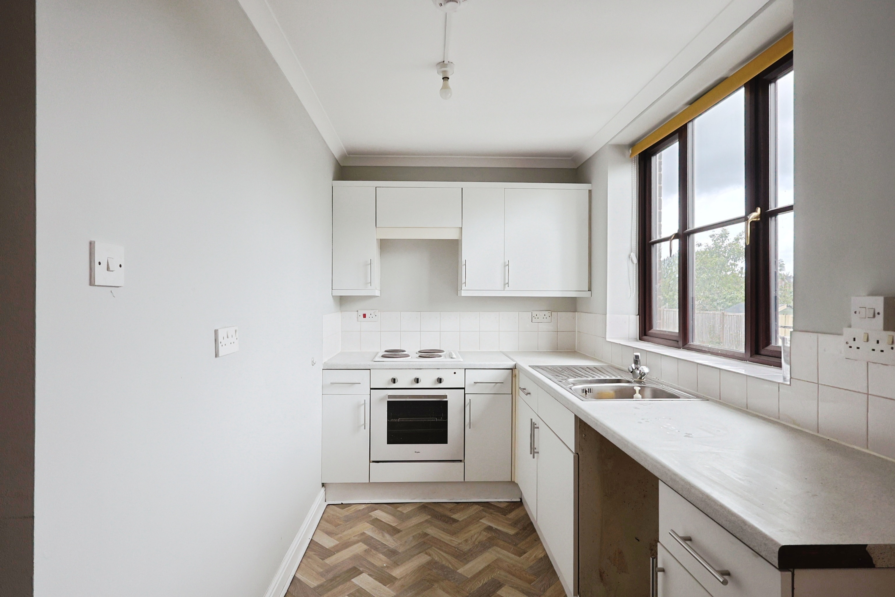 1 bedroom Flat To Let