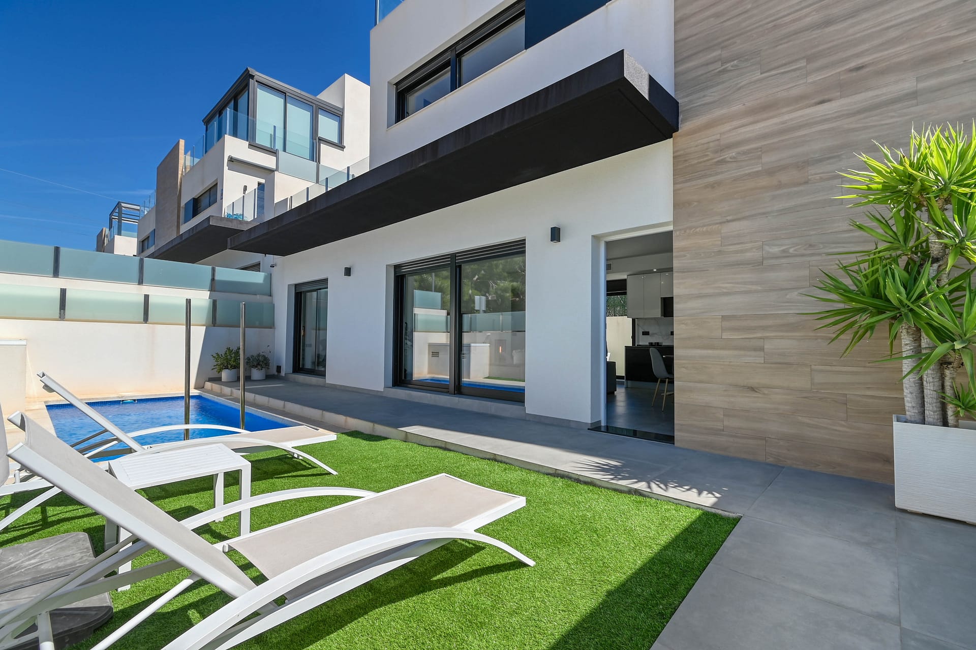 2 bedroom Villa For Sale