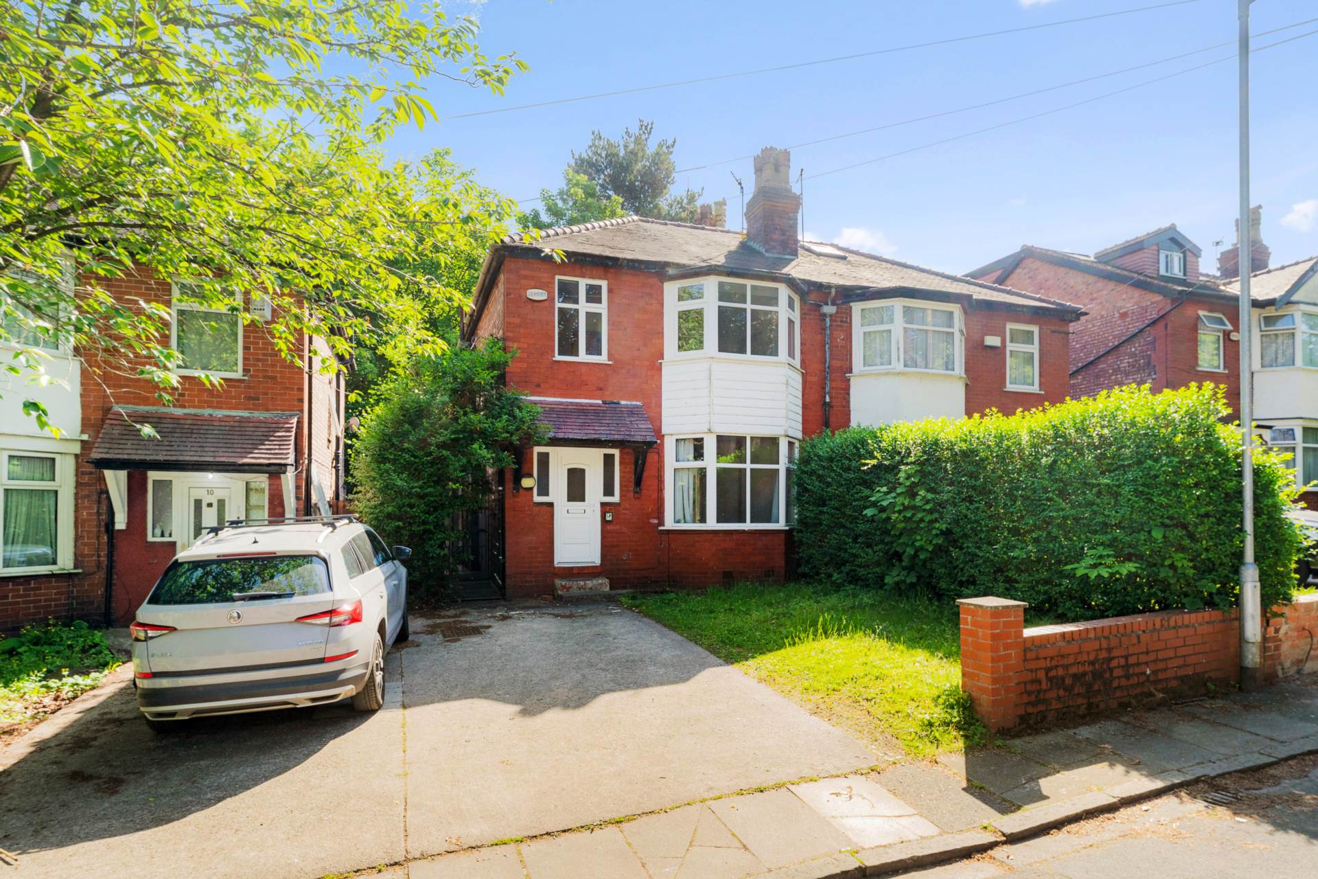 3 bedroom Semi-detached house To Let