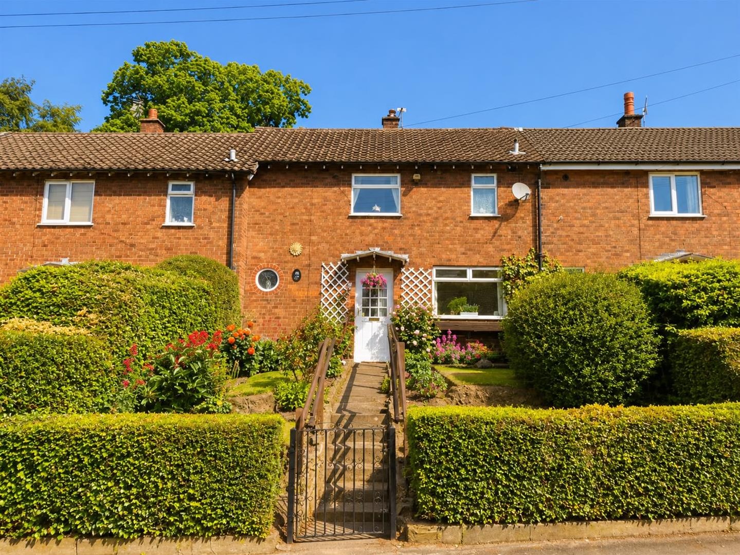 2 bedroom Terraced House Under Offer