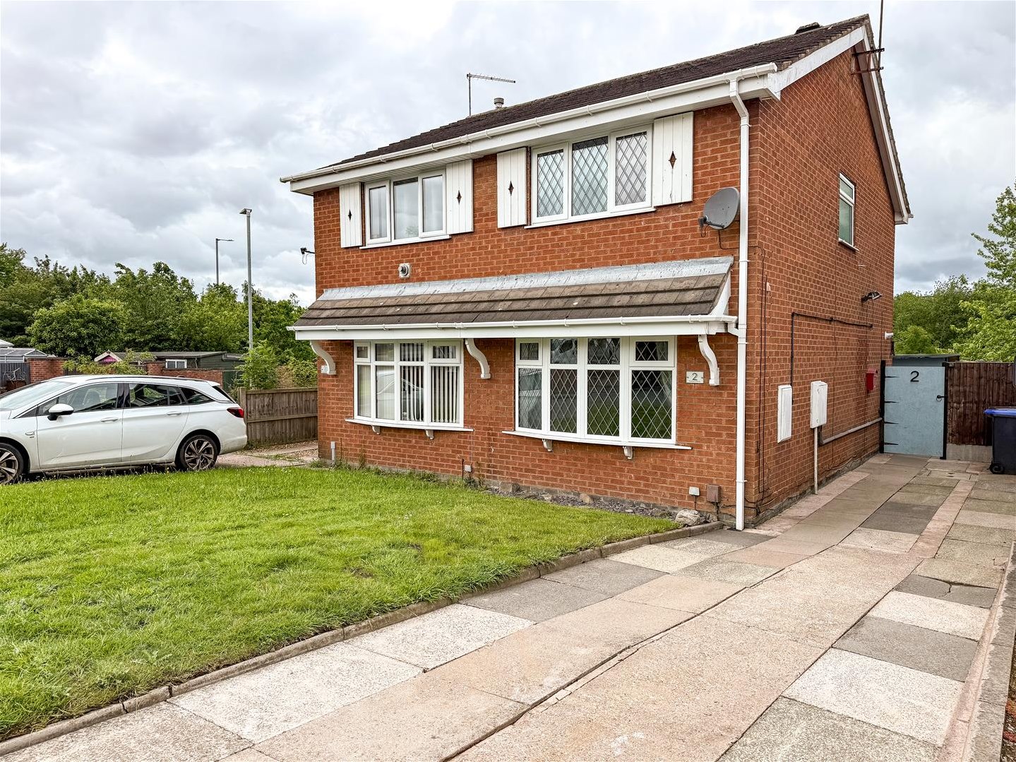 2 bedroom Semi-detached house For Sale