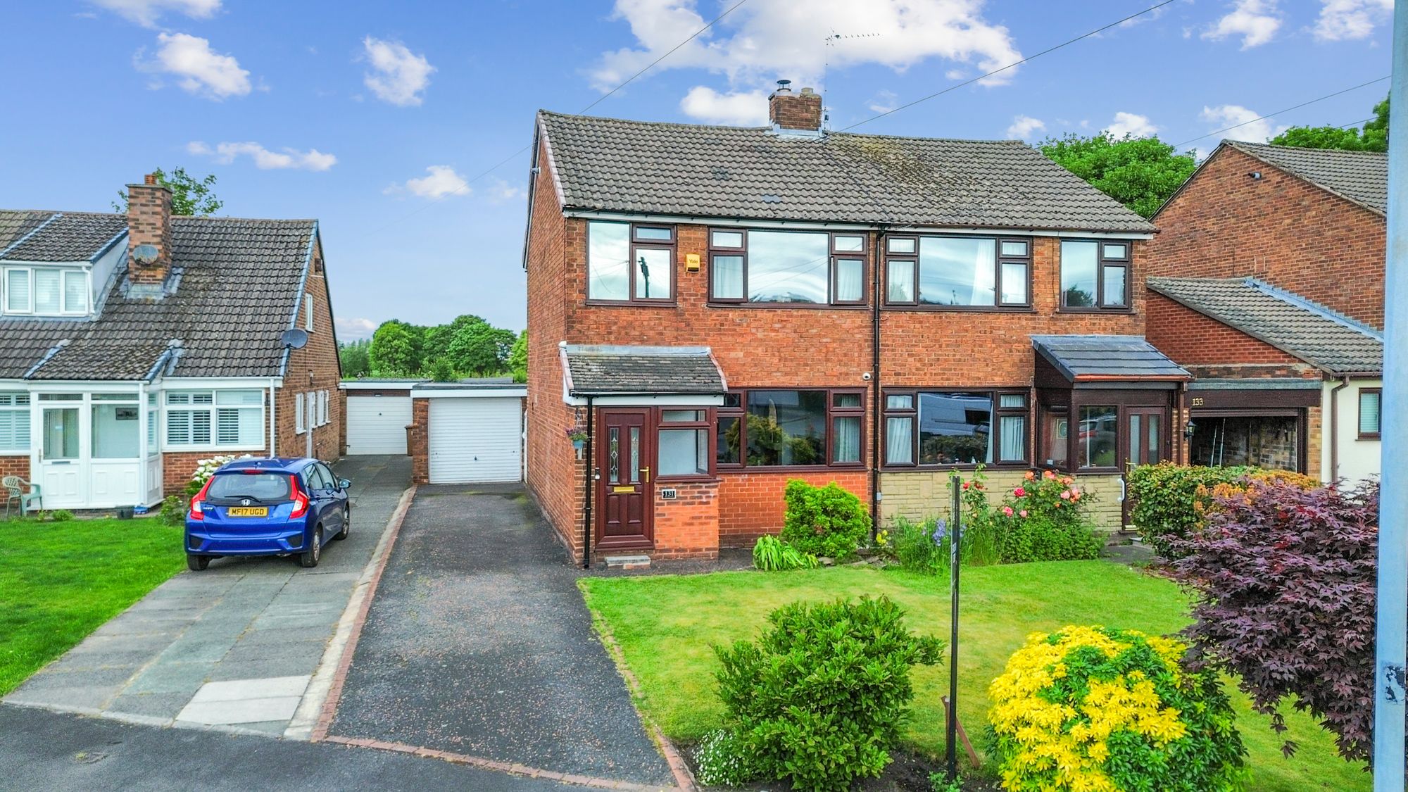 3 bedroom Semi-detached house For Sale