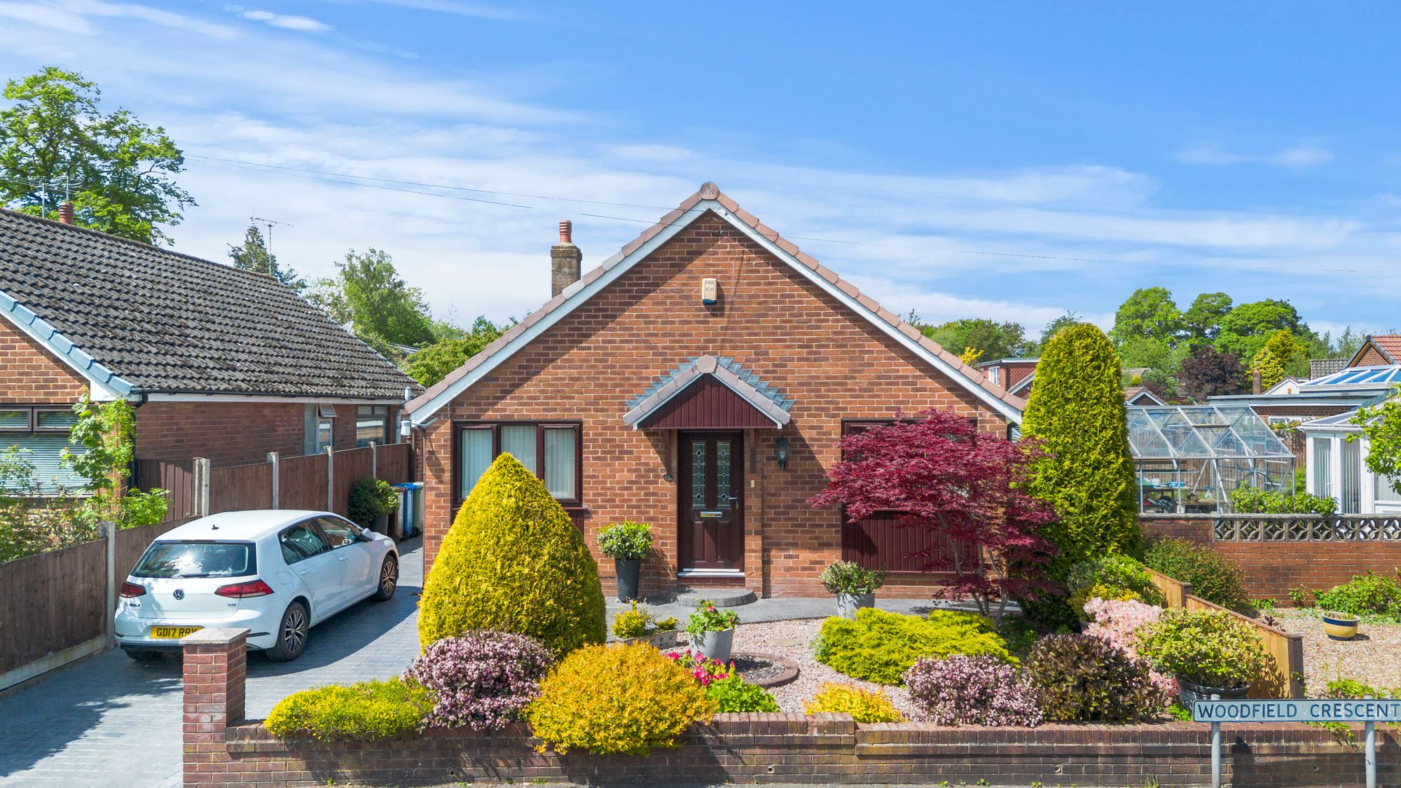 2 bedroom Detached bungalow For Sale