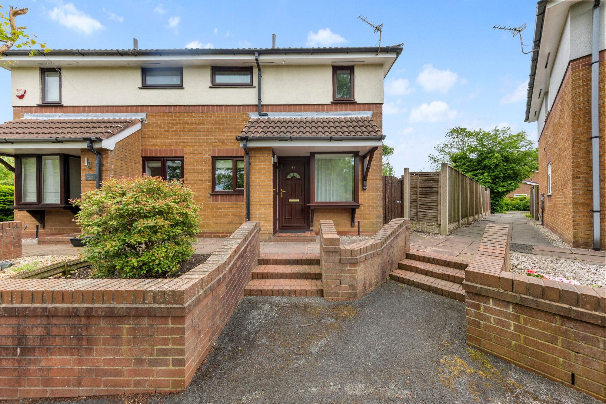 1 bedroom End of terrace house For Sale