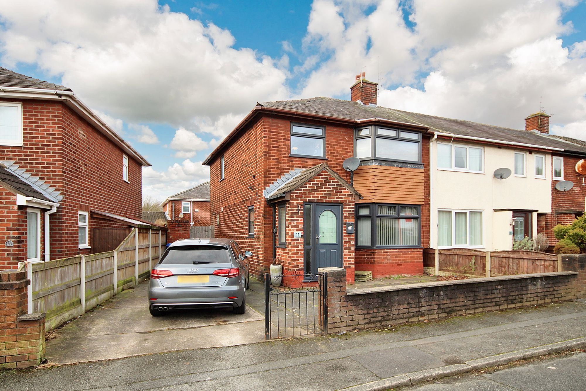 3 bedroom Terraced House Under Offer