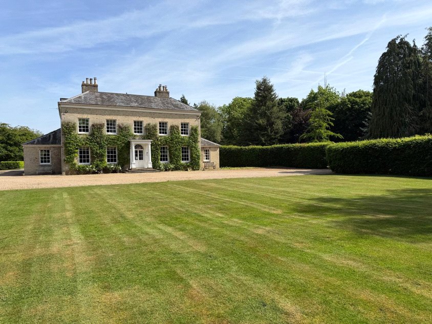 8 bedroom House (unspecified) For Sale