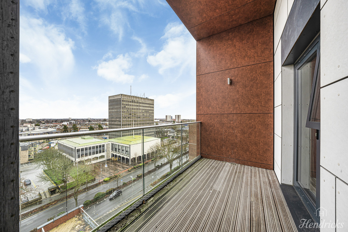 2 bedroom Flat Under Offer