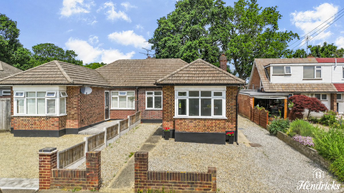 2 bedroom Bungalow For Sale
