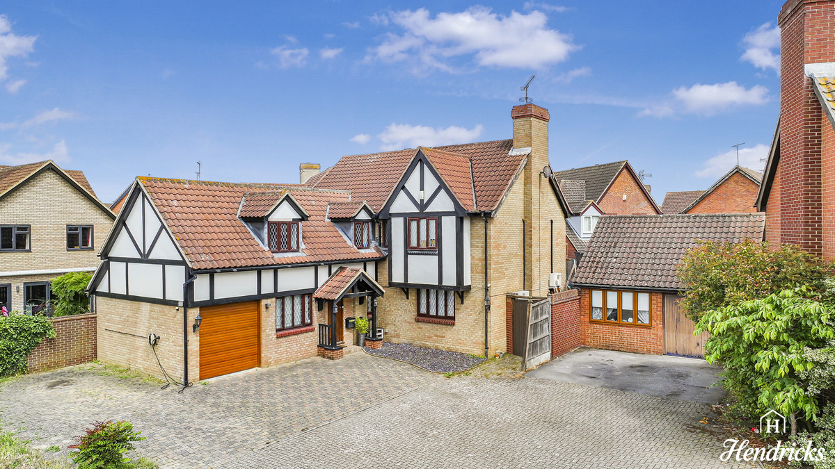 5 bedroom Detached house For Sale