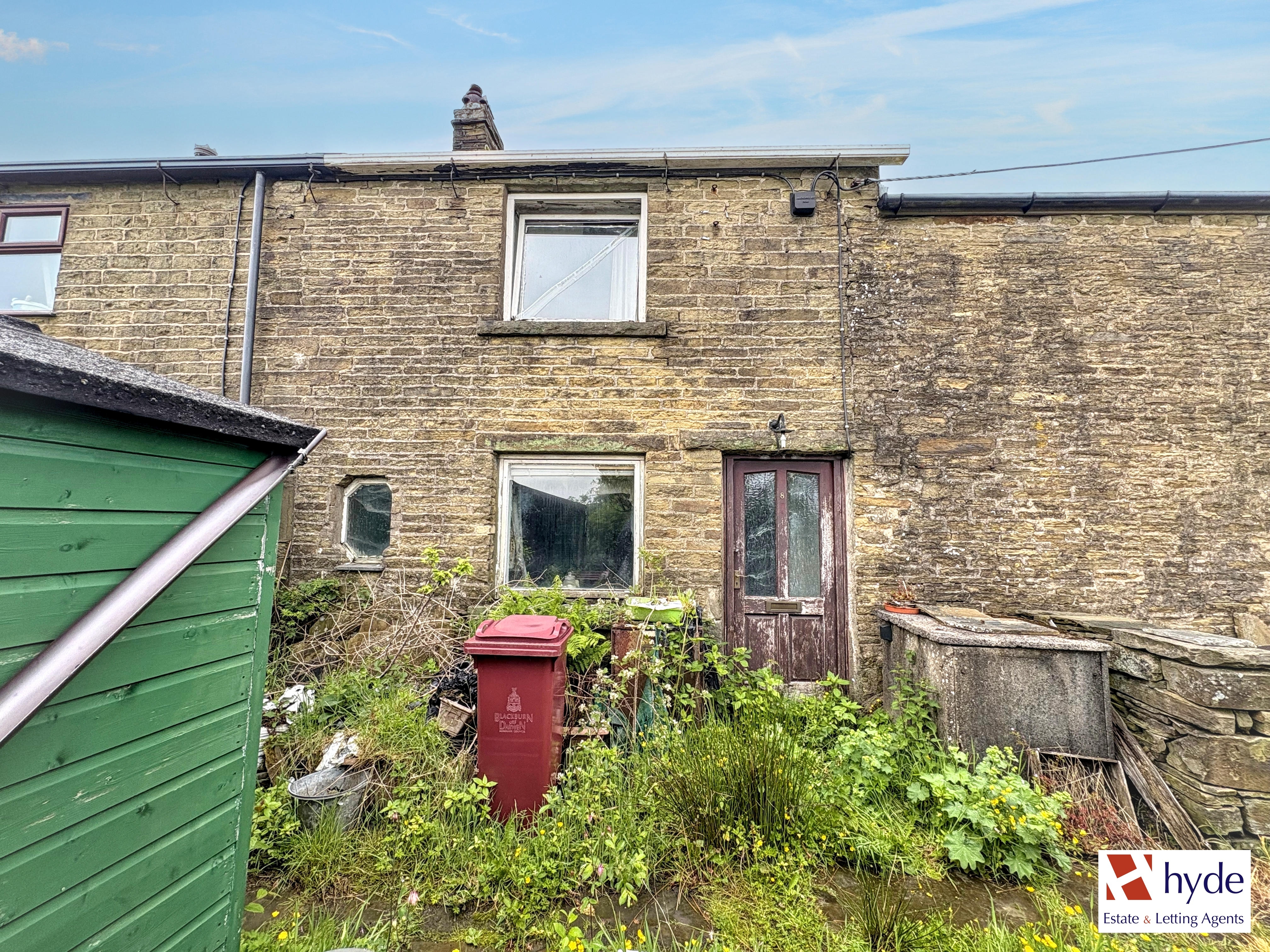 2 bedroom Cottage For Sale