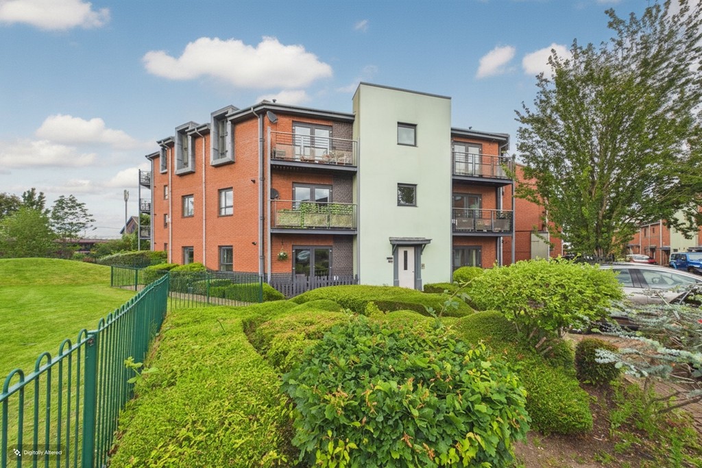 2 bedroom Property For Sale