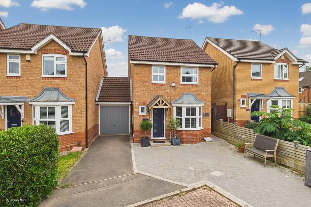 3 bedroom Property For Sale