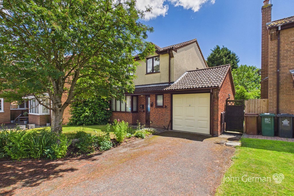 3 bedroom Detached house For Sale