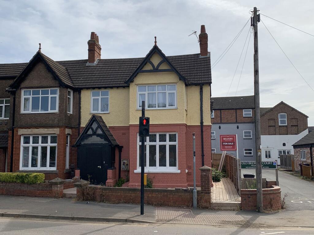  Semi-detached house For Sale