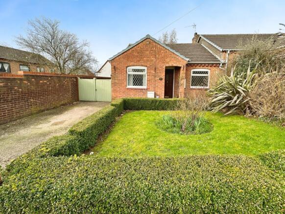  Detached bungalow For Sale