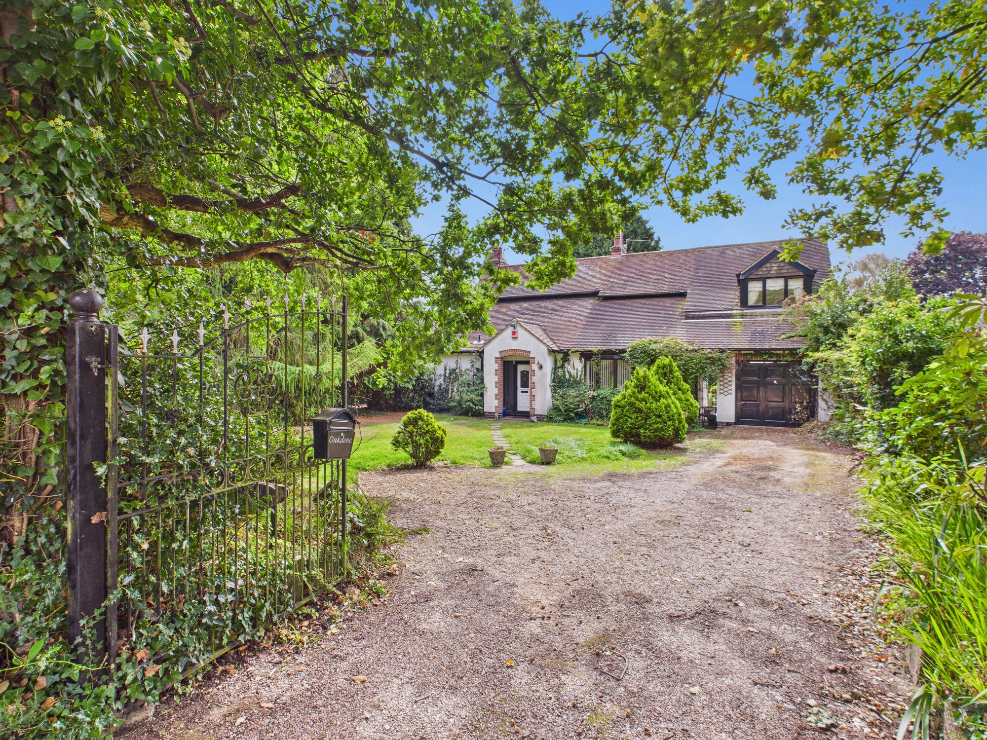  Detached house For Sale