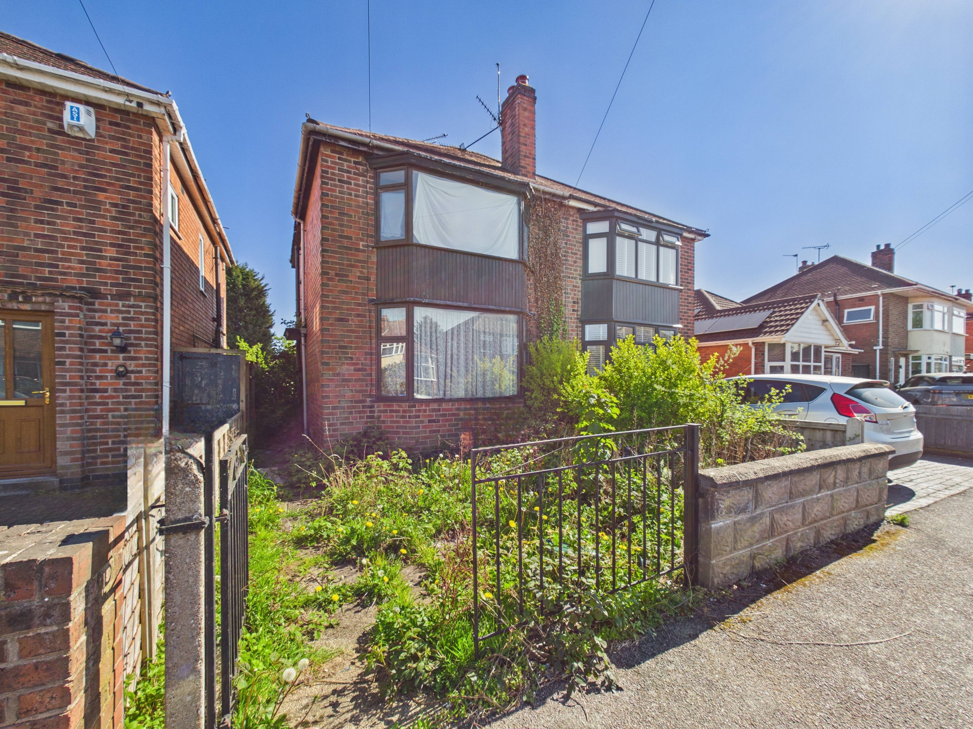 2 bedroom Semi-detached house For Sale