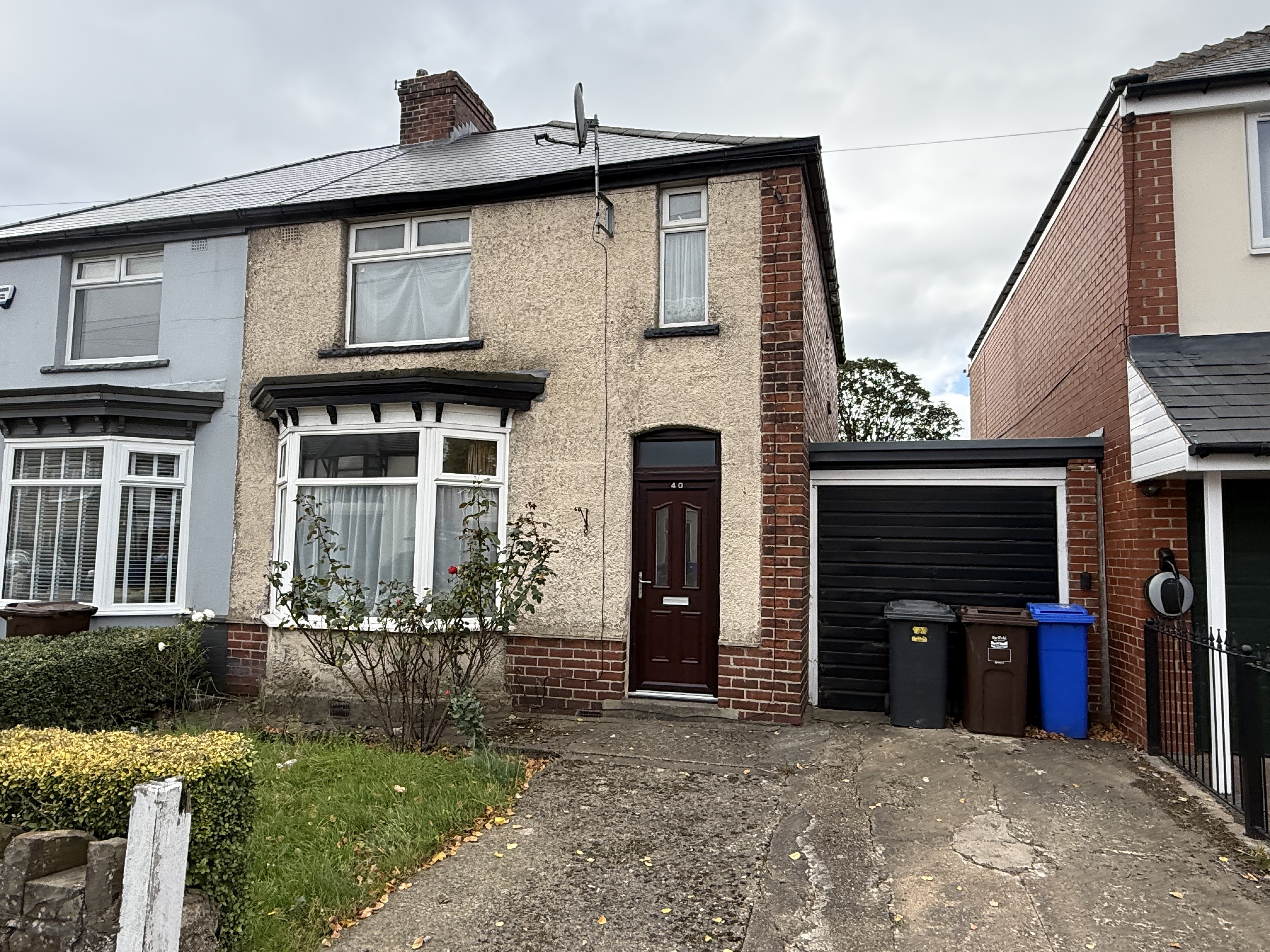  Semi-detached house For Sale
