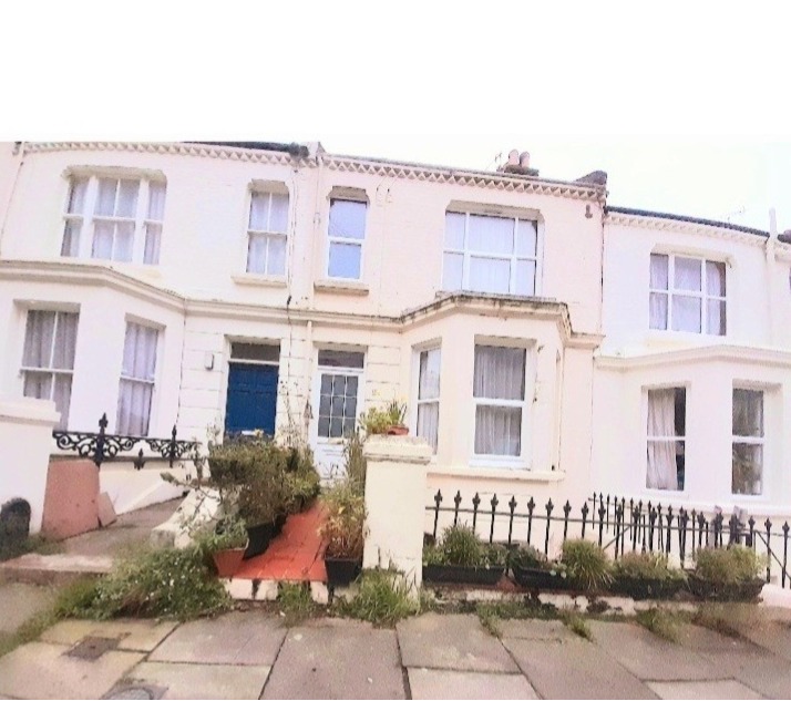  Flat For Sale