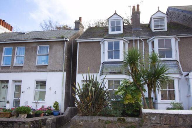  Semi-detached house For Sale