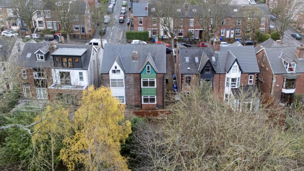  Flat For Sale