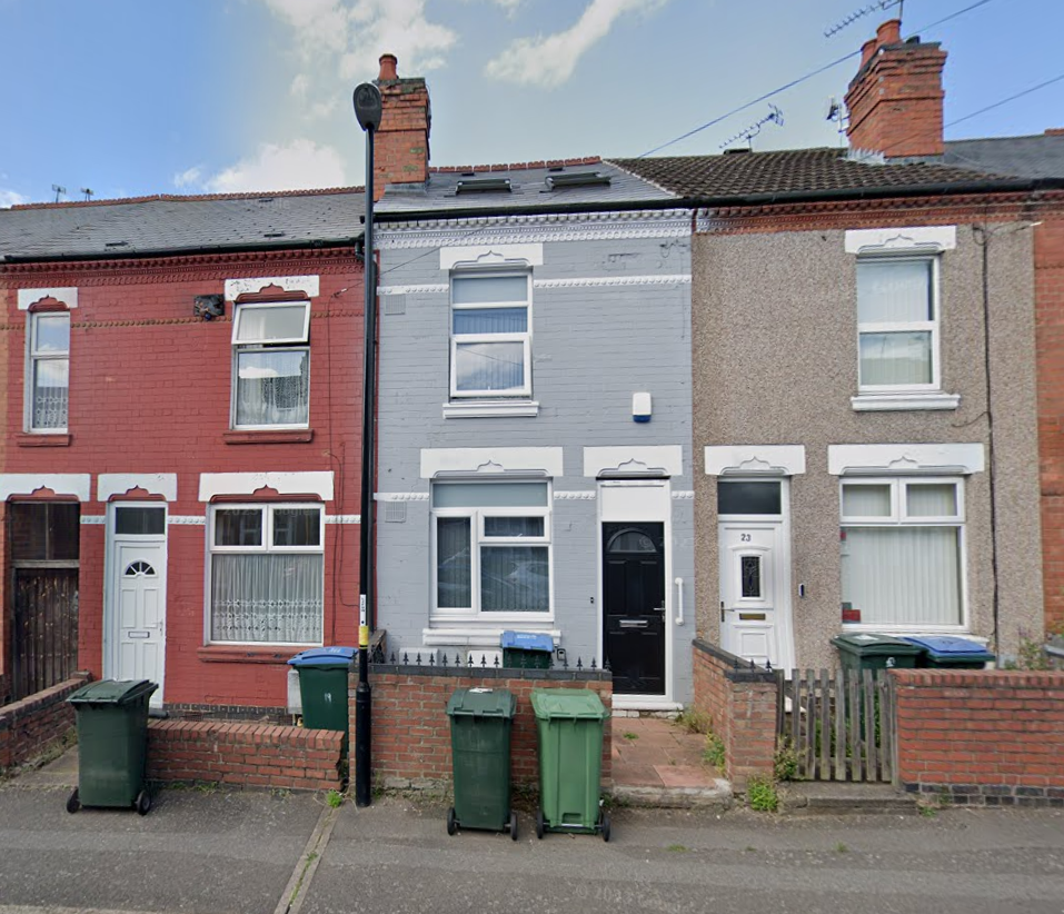  House of Multiple Occupation For Sale