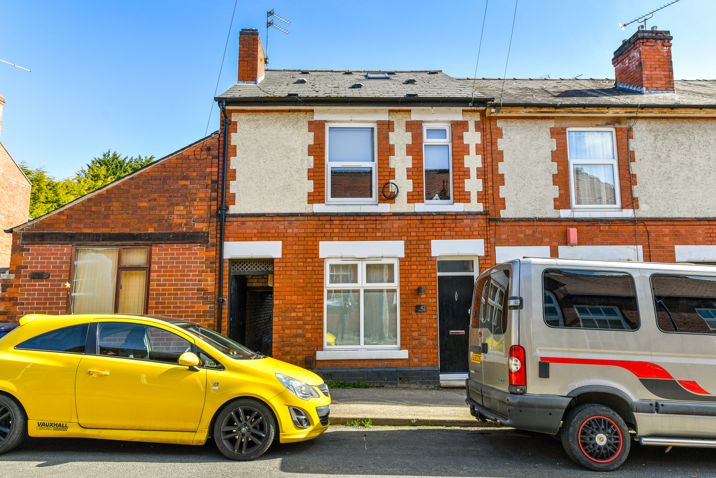  House of Multiple Occupation For Sale