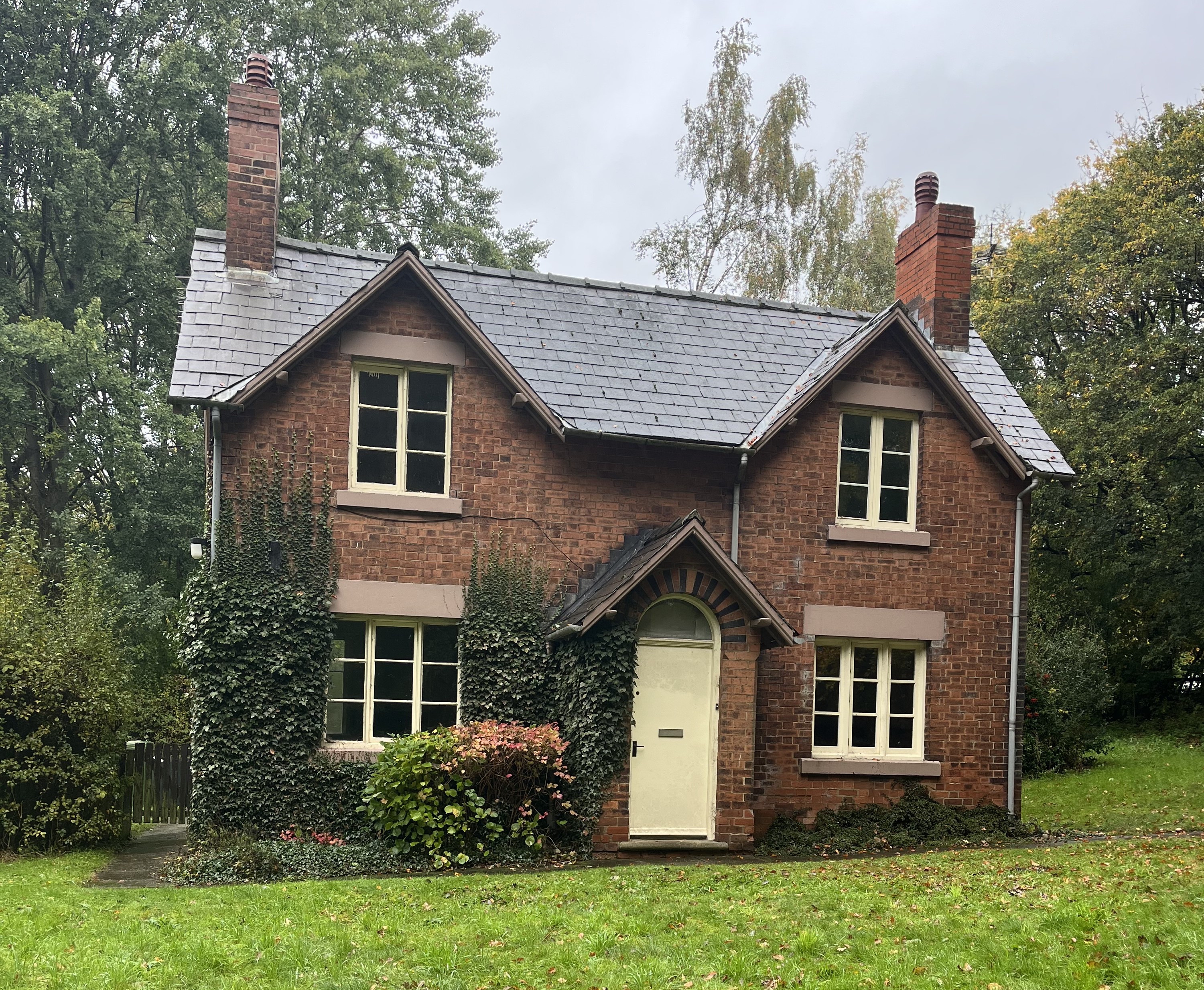  Detached house For Sale