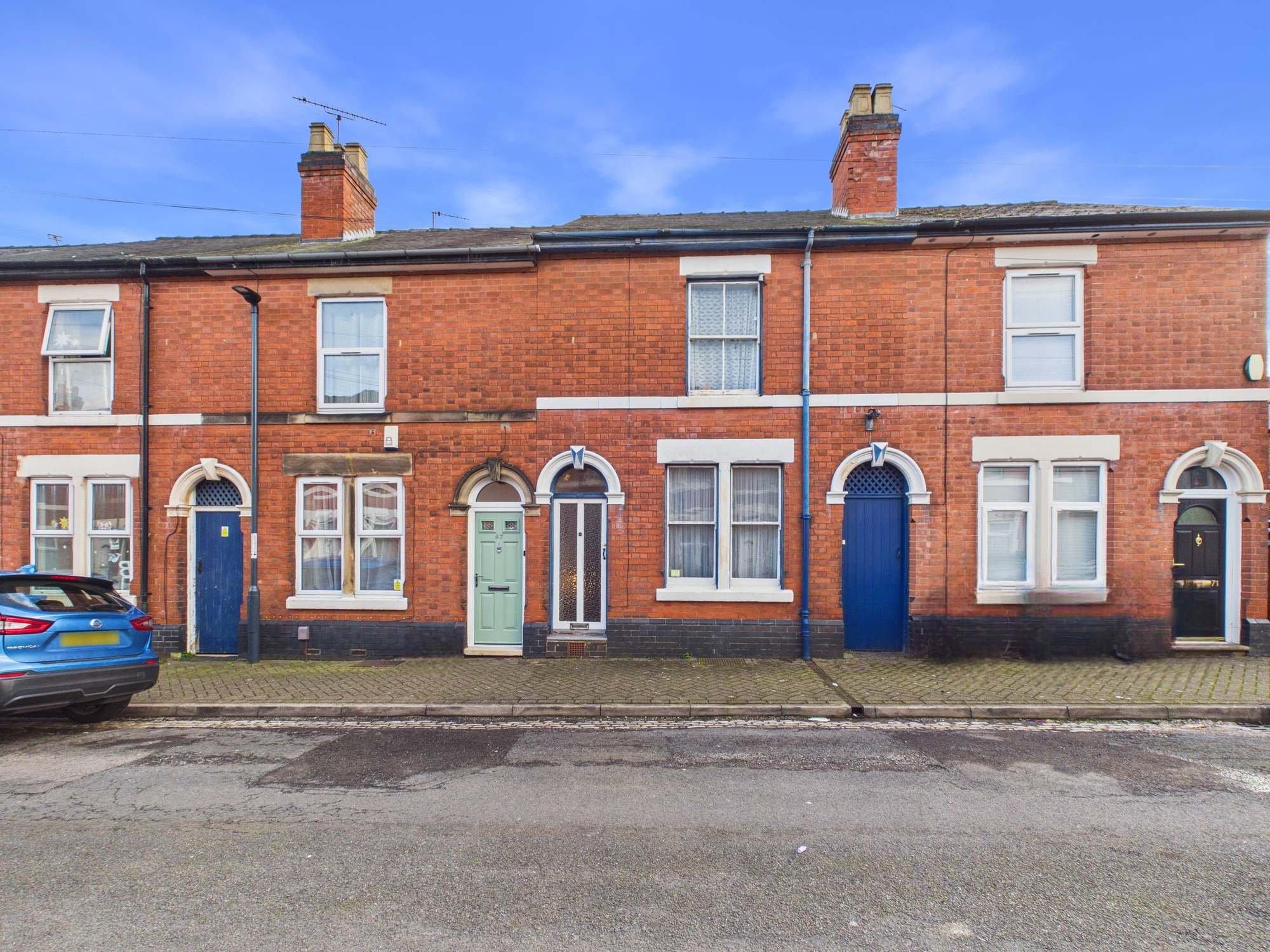  Terraced House For Sale