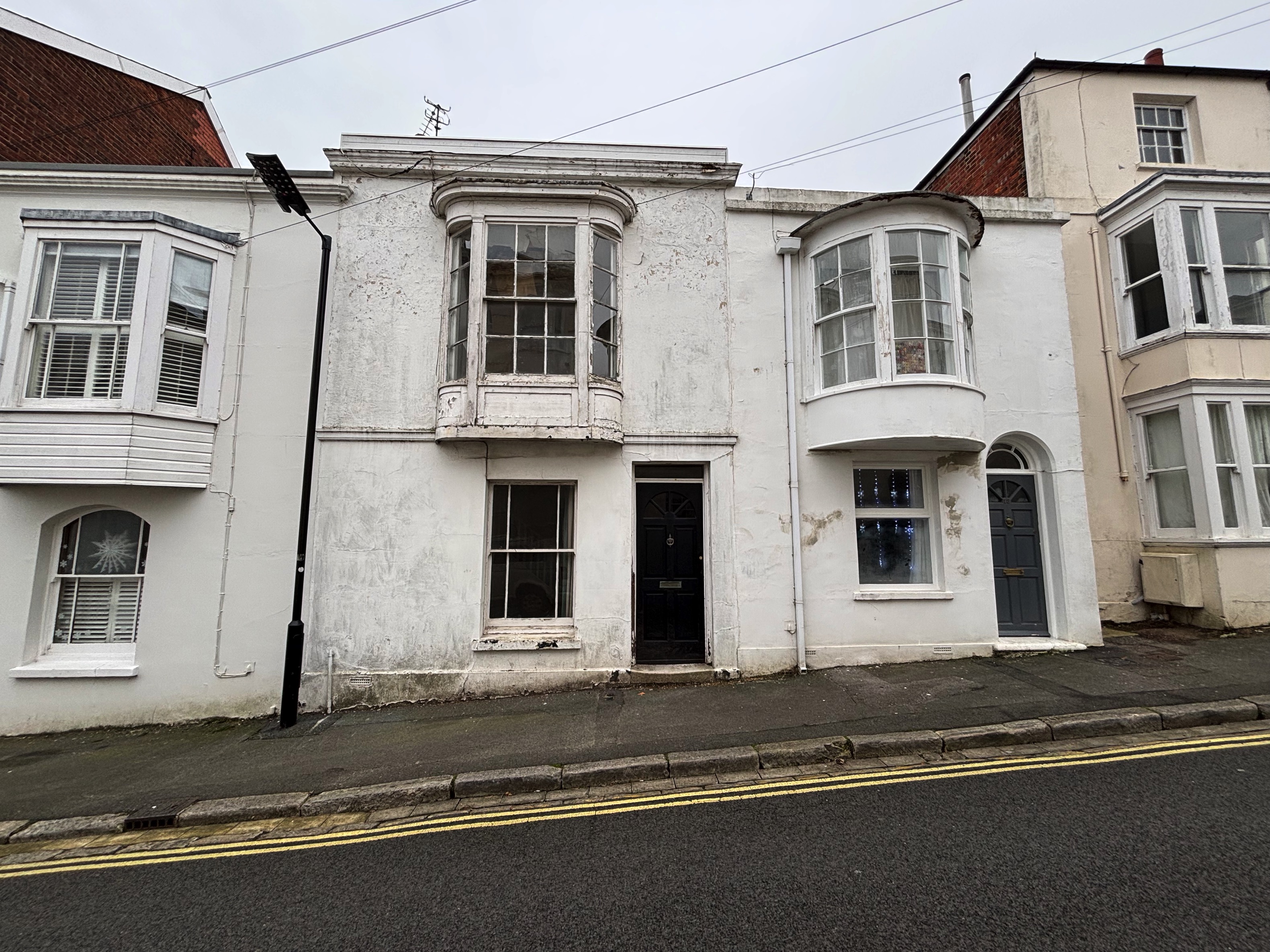  Terraced House For Sale