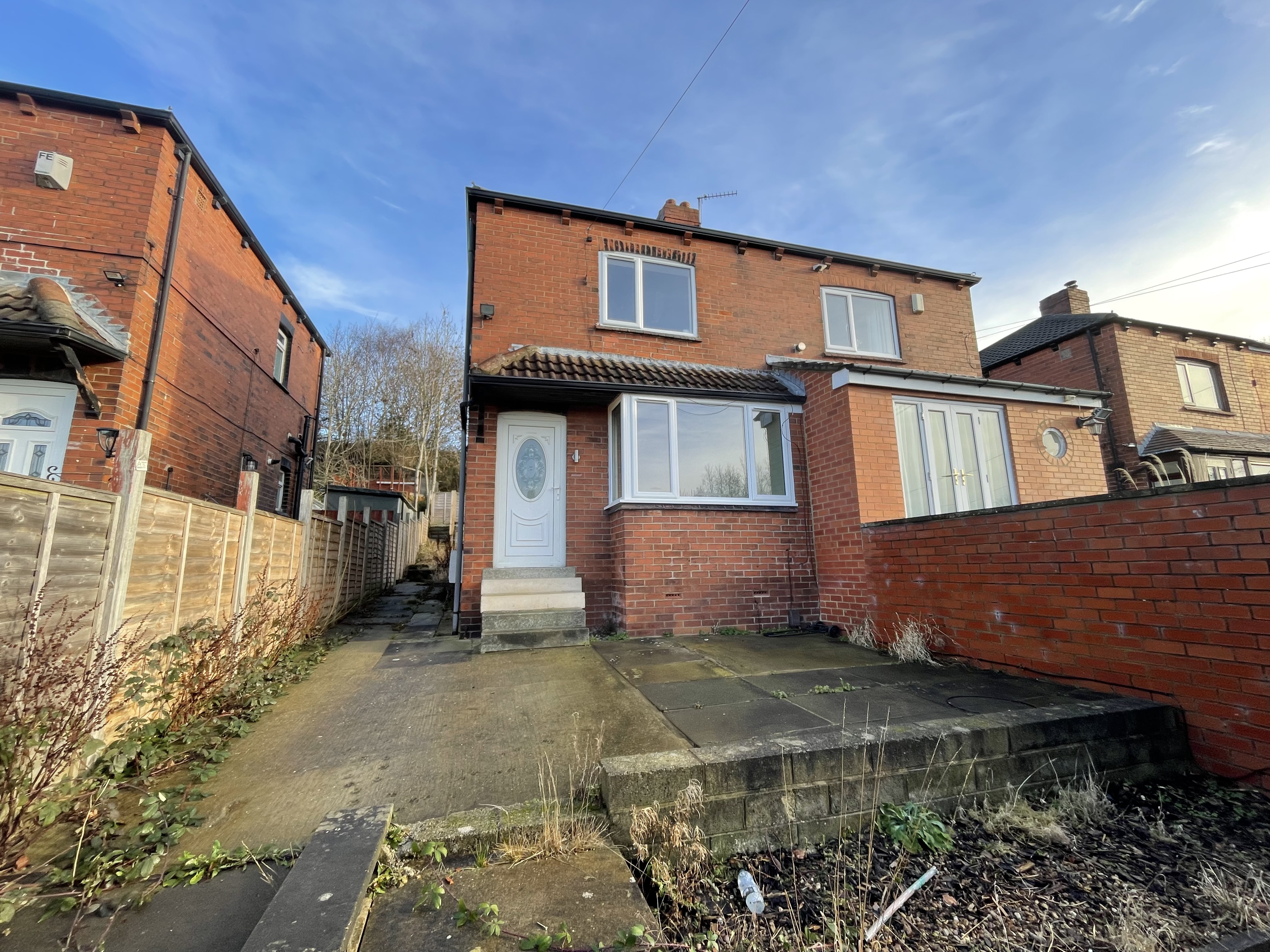  Semi-detached house For Sale