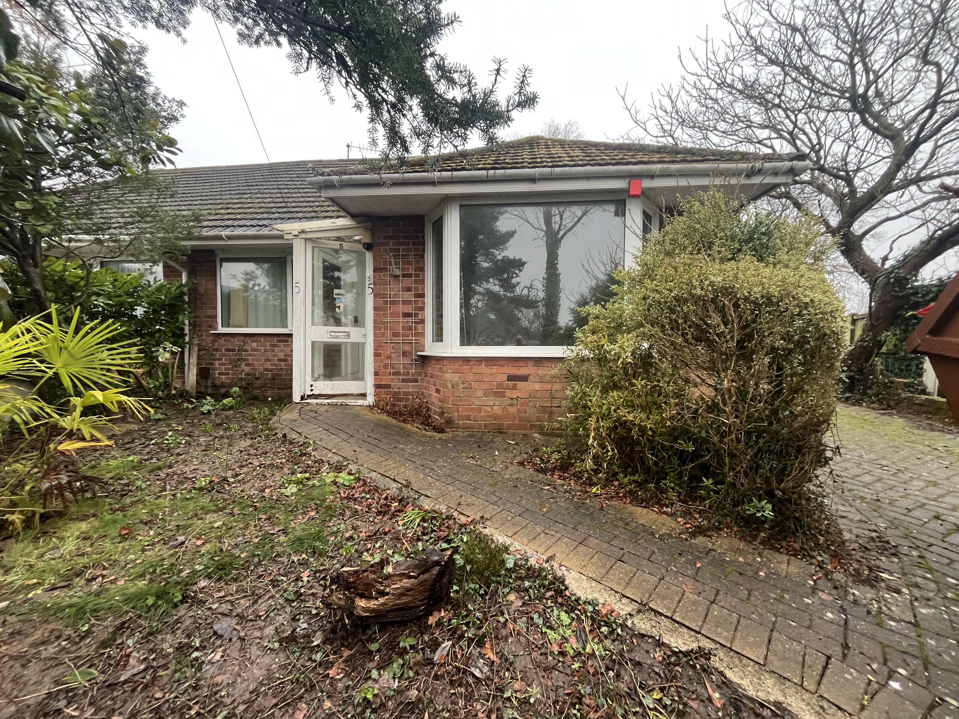  Detached bungalow For Sale