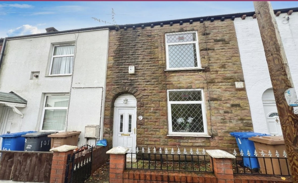  Terraced House For Sale