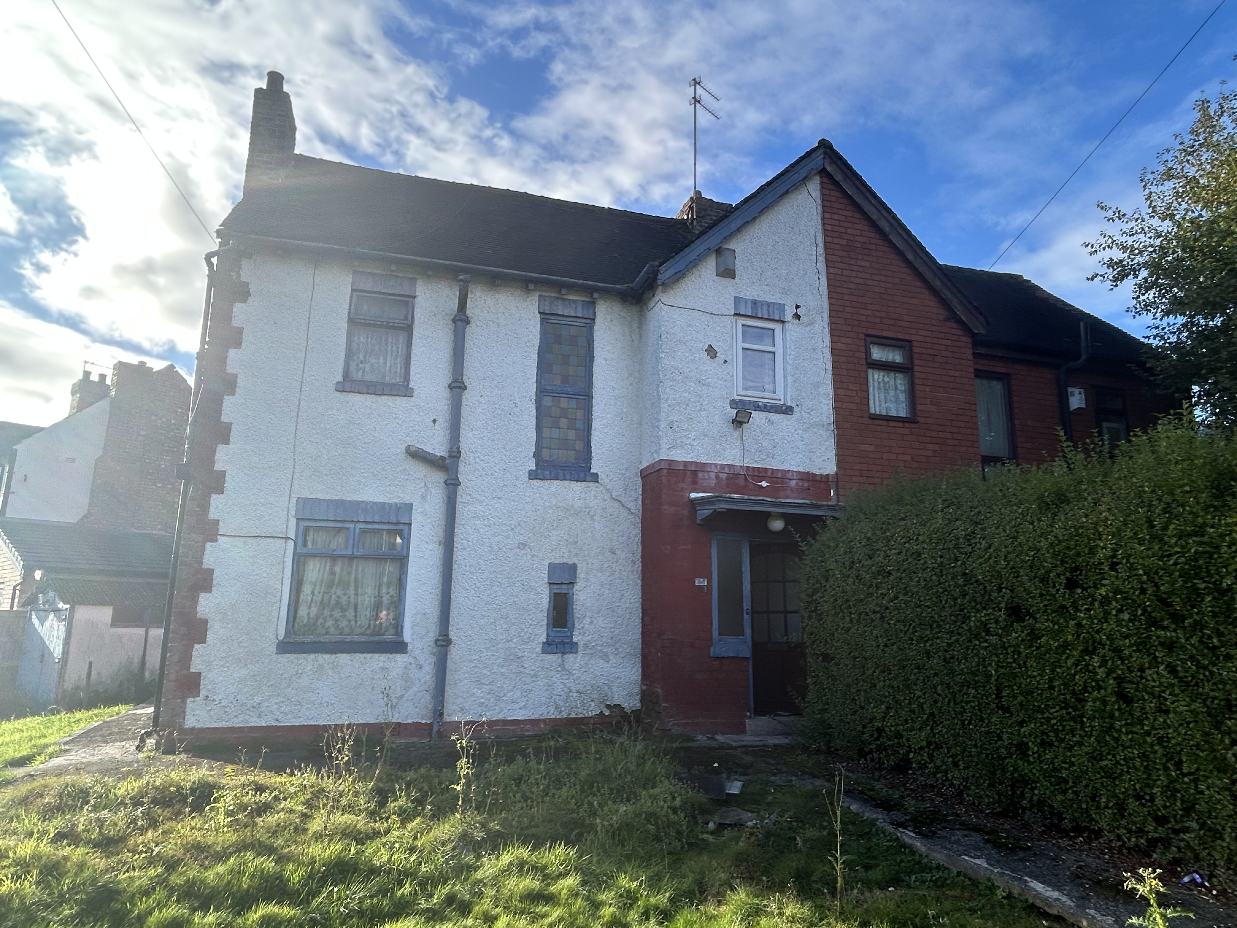  Semi-detached house For Sale