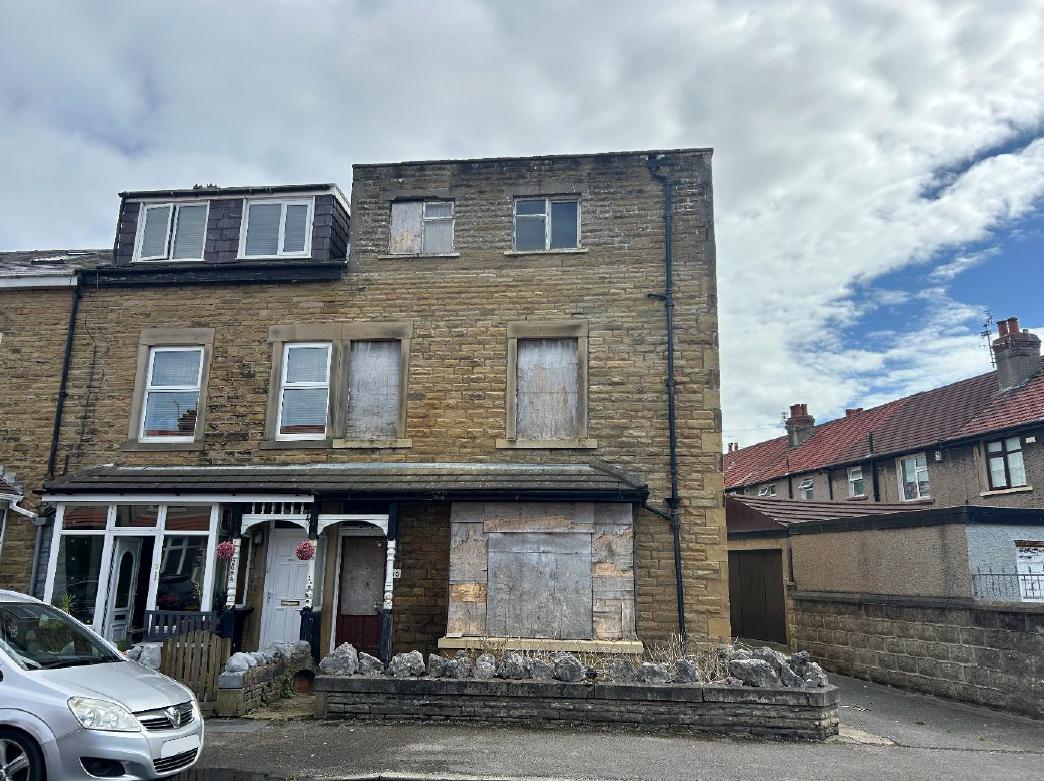  Terraced House For Sale