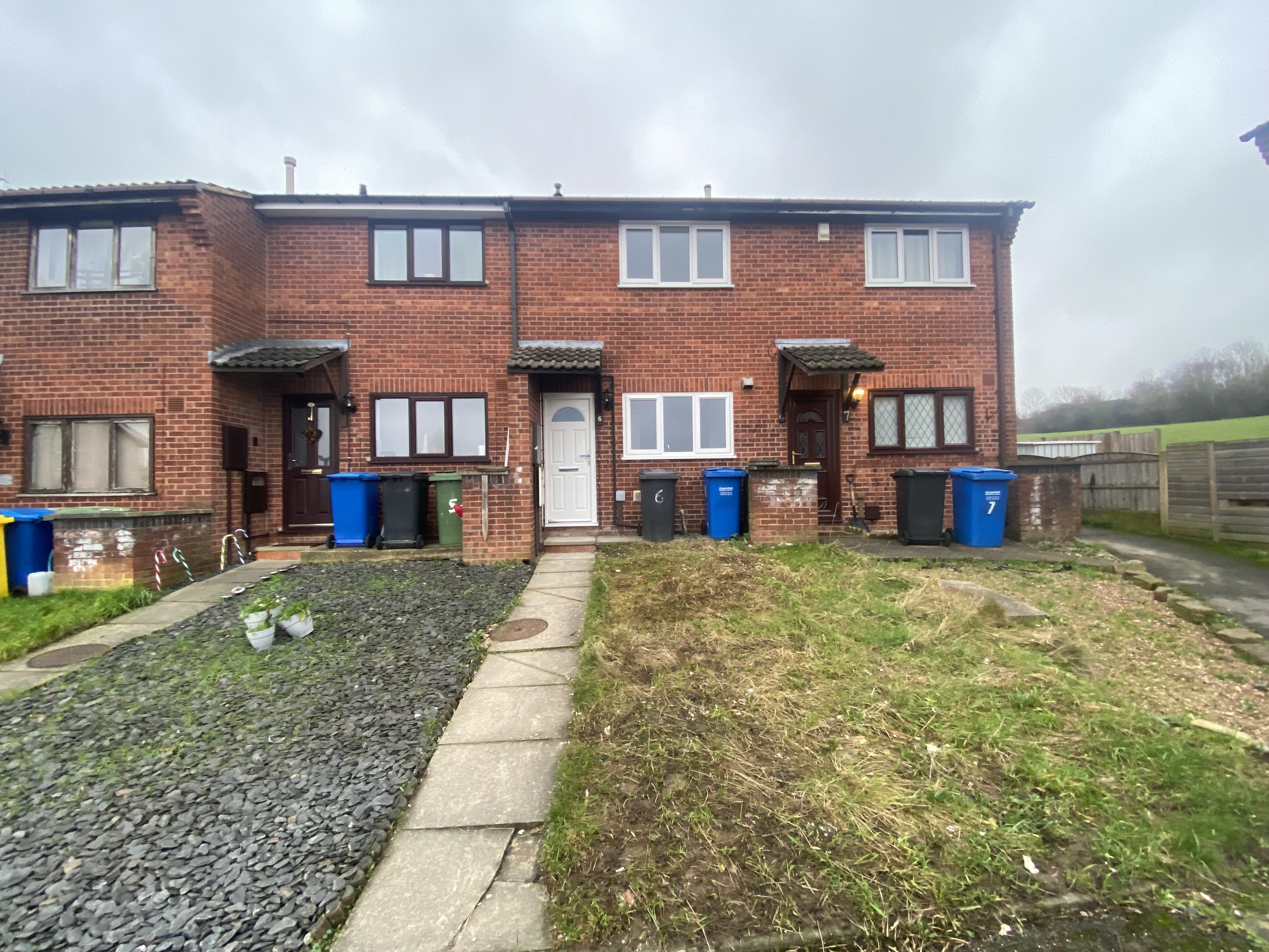  Terraced House For Sale