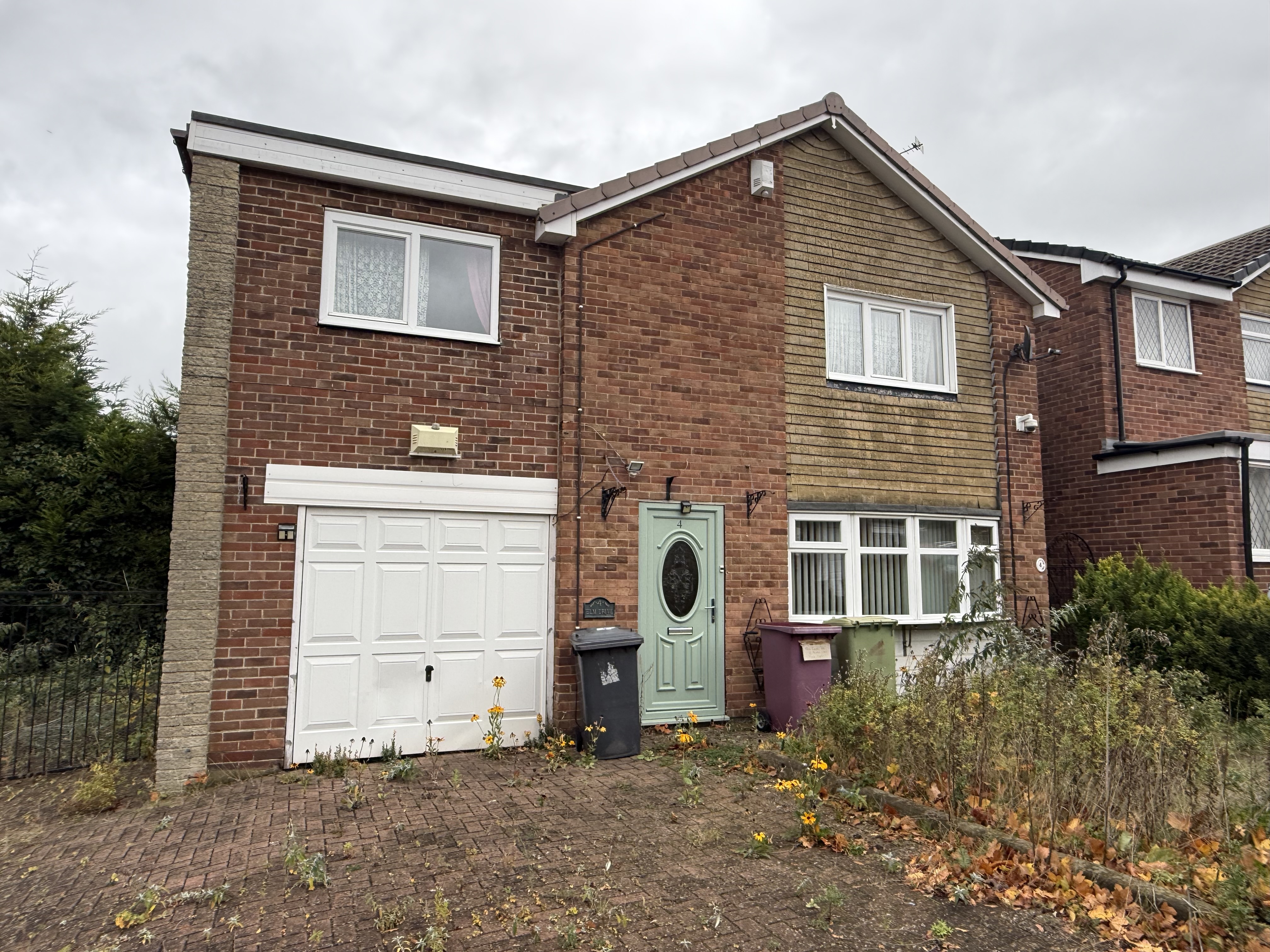  Detached house For Sale