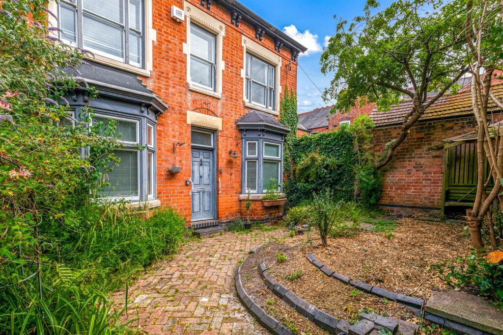  Terraced House For Sale