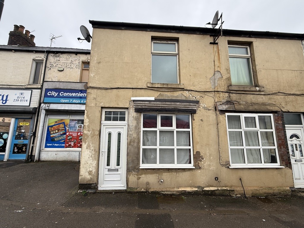  Terraced House For Sale