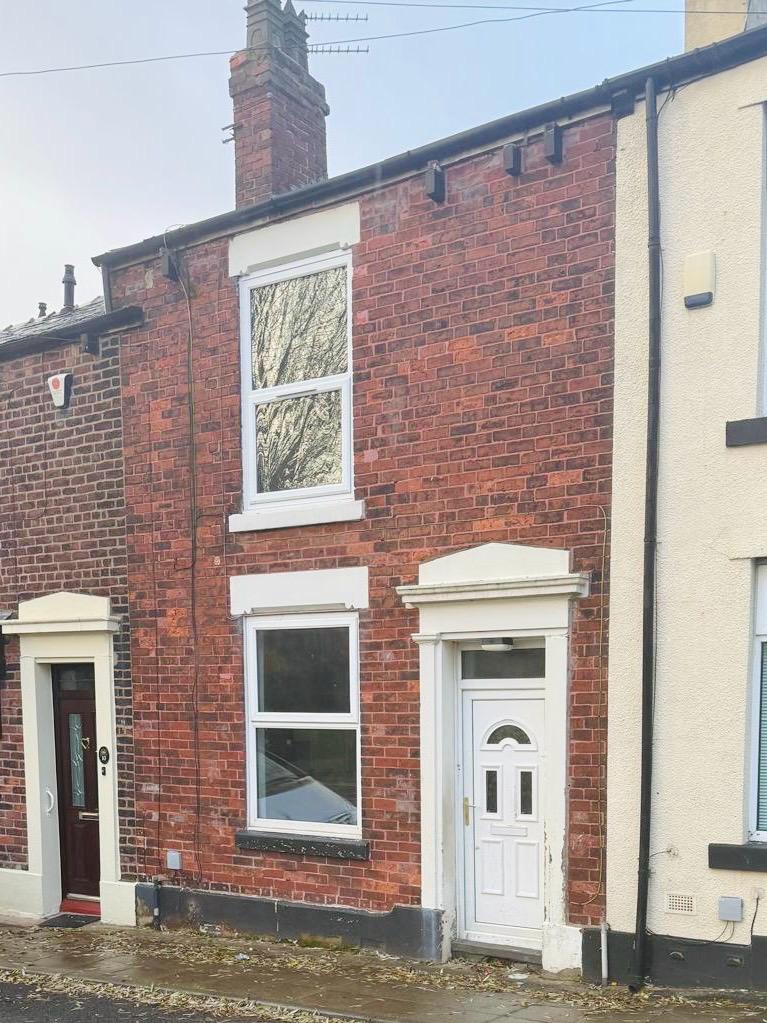  Terraced House For Sale