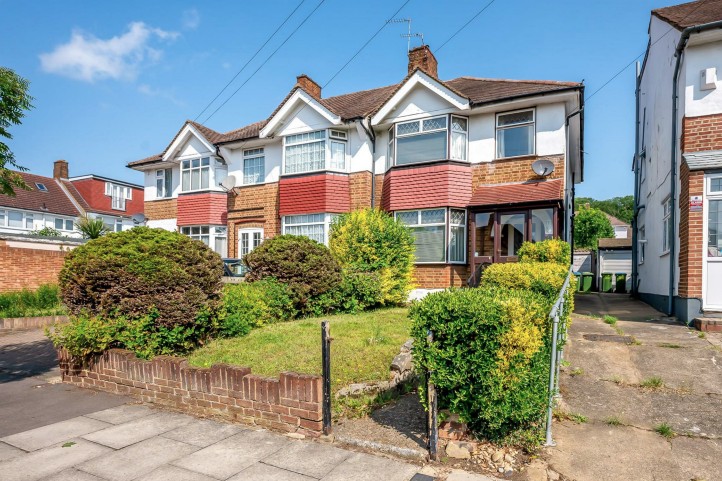  Semi-detached house For Sale