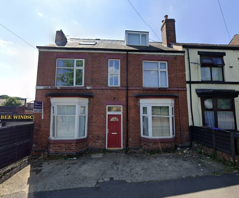  Terraced House For Sale