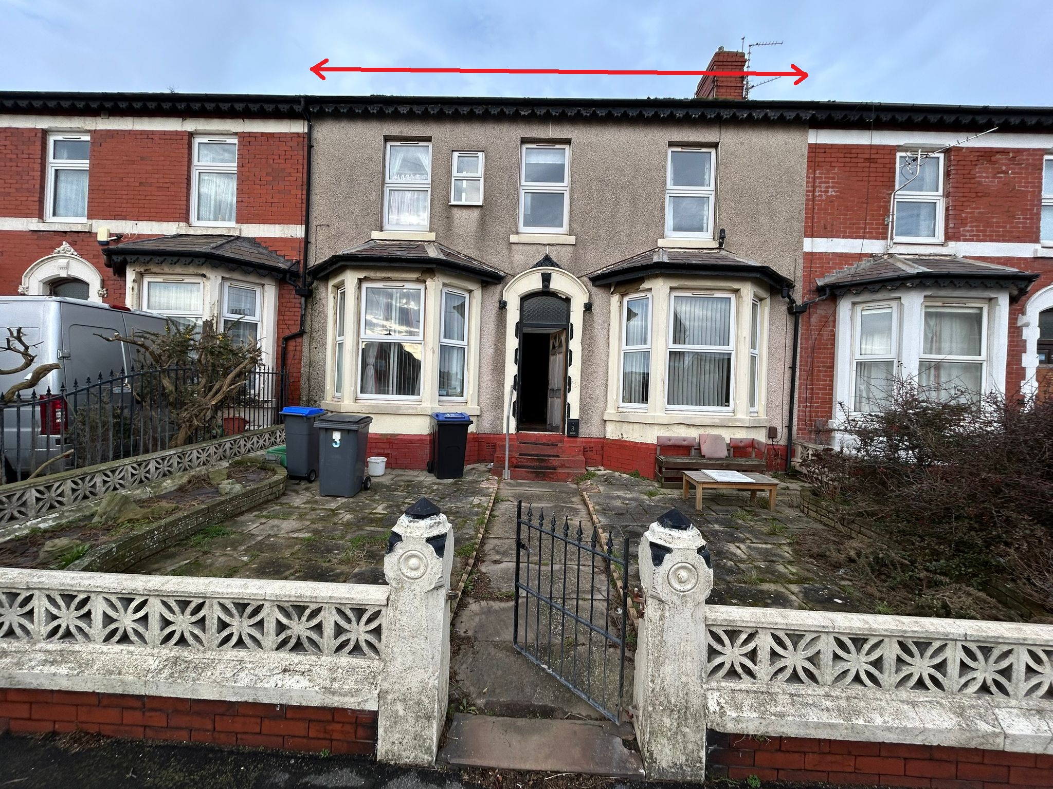  Terraced House For Sale