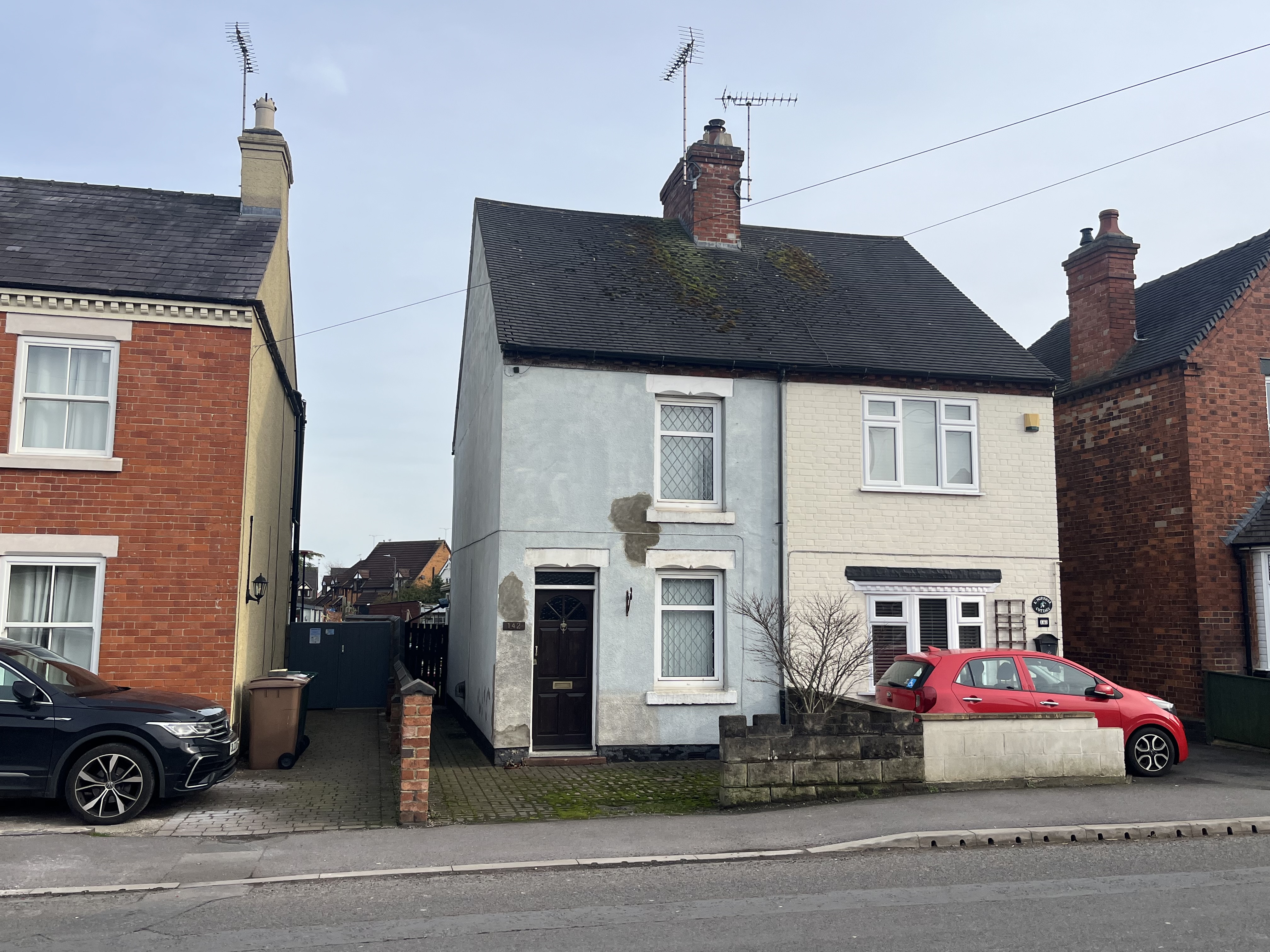  Semi-detached house For Sale
