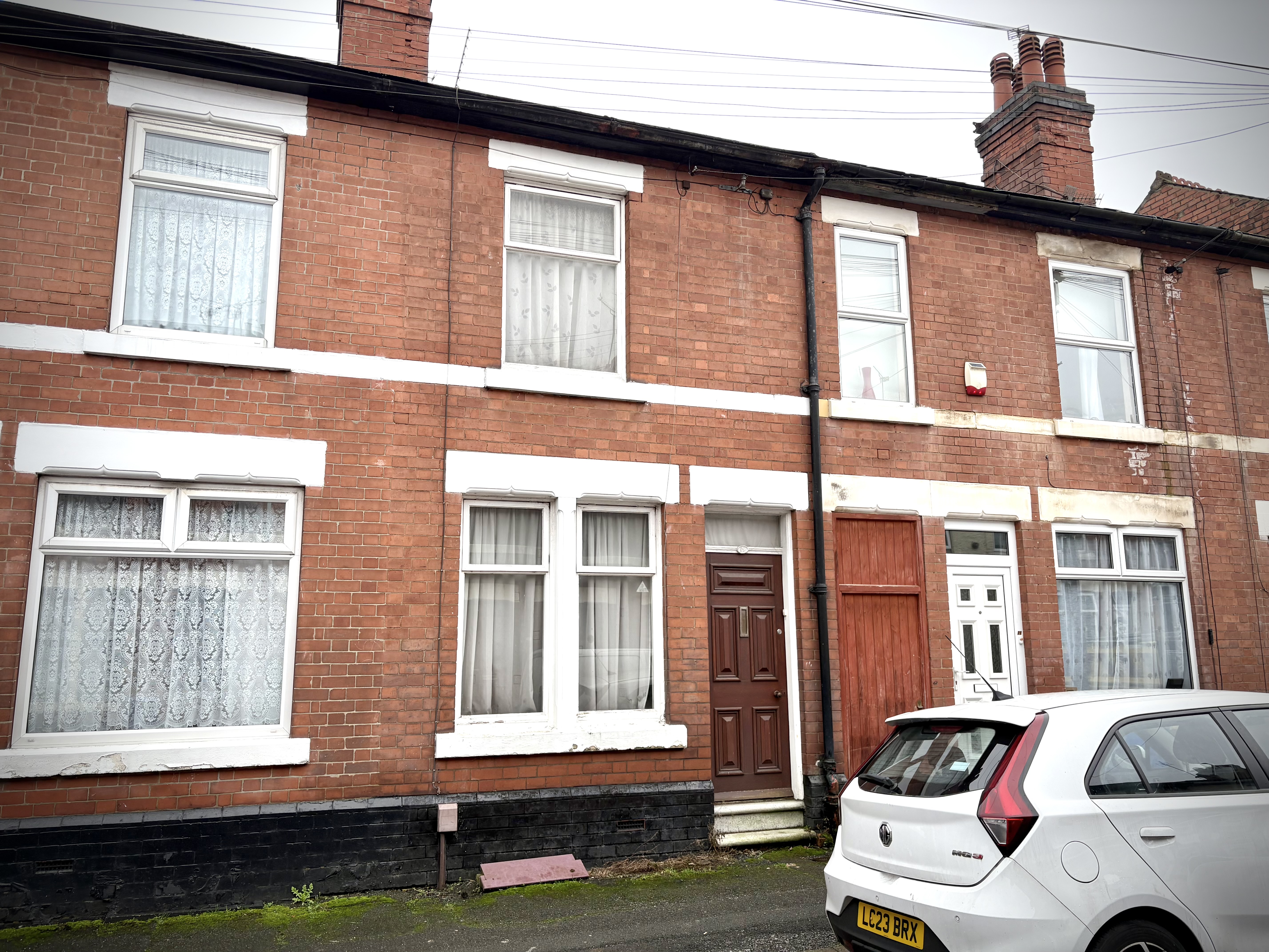  Terraced House For Sale