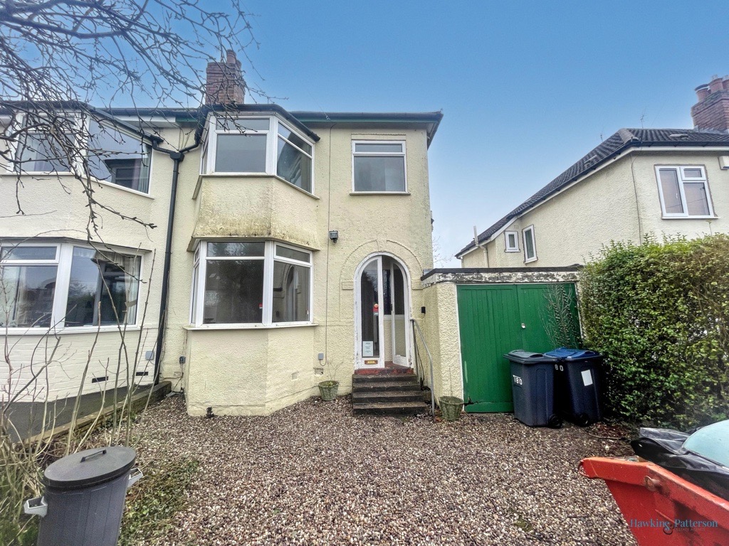  Semi-detached house For Sale