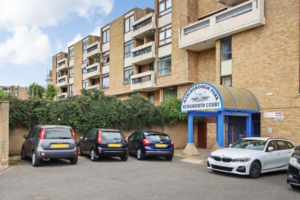  Flat For Sale