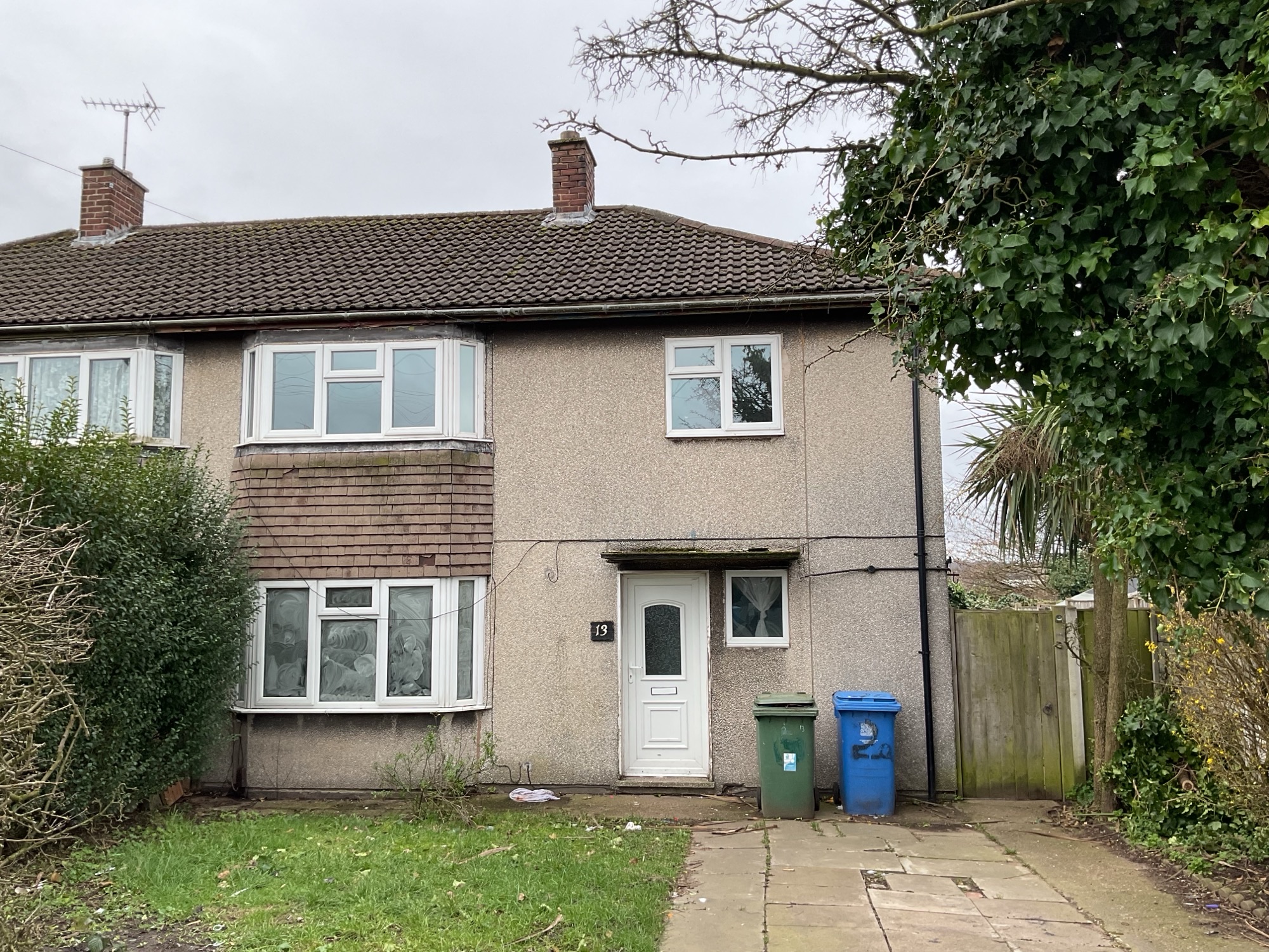  Semi-detached house For Sale