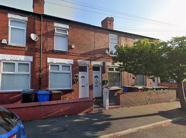  Terraced House For Sale