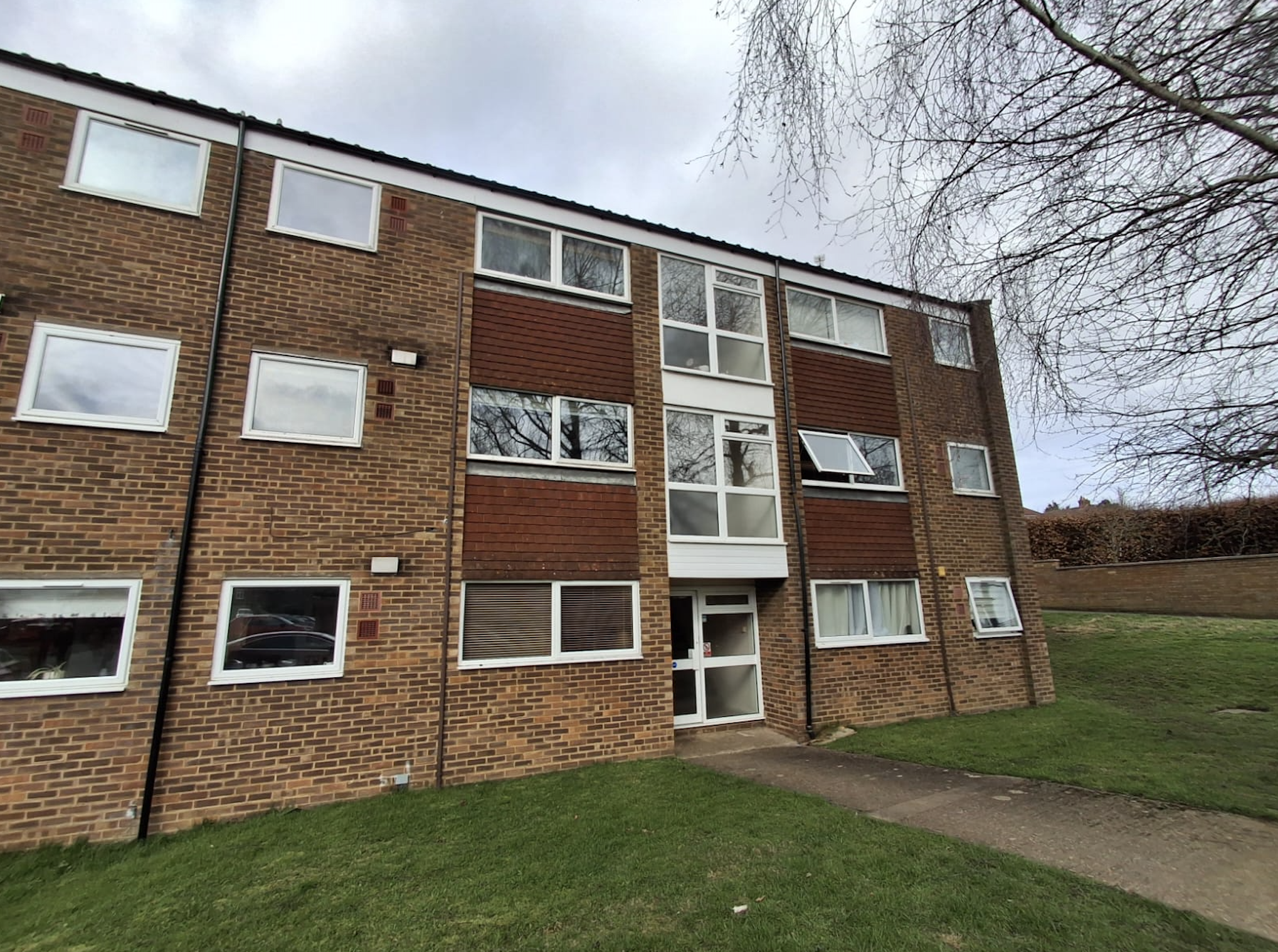  Flat For Sale